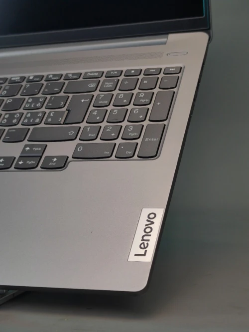 LENOVO IDEAPAD 5 PRO 16 RYZEN 7 7840HS RTX 4050 32GB RAM STOCKAGE 1TB NVMe écran 16" WQXGA