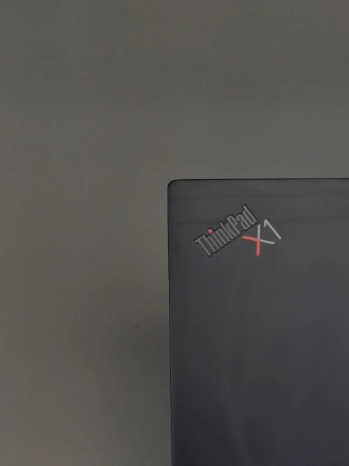 LENEVO THINKPAD X1 CARBON  GEN 11 i7 1355U 16go DDR5 512 SSD INTEL IRIS XE ÉCRAN 14 pouce