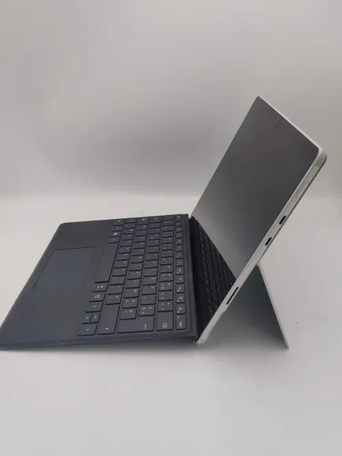 Microsoft Surface Pro 8 i5 1145G7 8 Go RAM 256 Go SSD 13 Pouces Intel Iris Xe Graphics