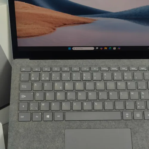 Microsoft surface laptop 4 Ryzen 5 4680U 16gb lpddrx4 256gb SSD ÉCRAN 13,5" tactile