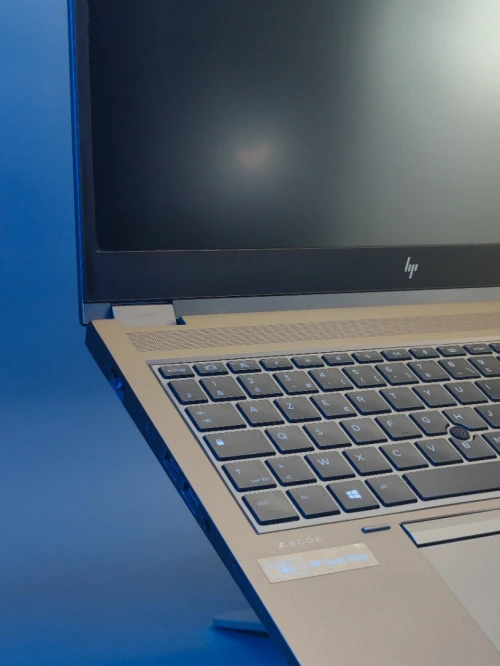 HP ZBOOK FURY 15 G7 I7-10850h 32gb RAM SSD 512gb écran 15,6"