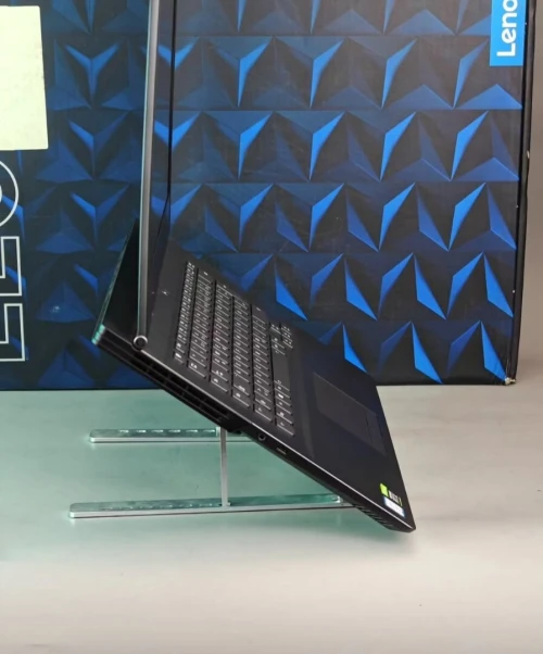 LENOVO LEGION Y740-15IRhg i7 9750H rtx 2080 RAM 16 GB STOCKAGE 1TB ÉCRAN 15,6" 165hz