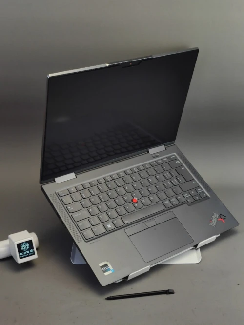 LENOVO THINKPAD X1 YOGA GEN 8 I7-1355U 31GB LPDDRX5 1TB SSD ÉCRAN 14" WUXGA