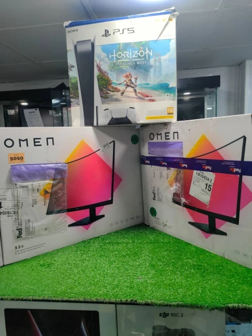 Écran OMEN 32c   32'' QHD AMD Freesync HDR 165 Hz VENU DE USA