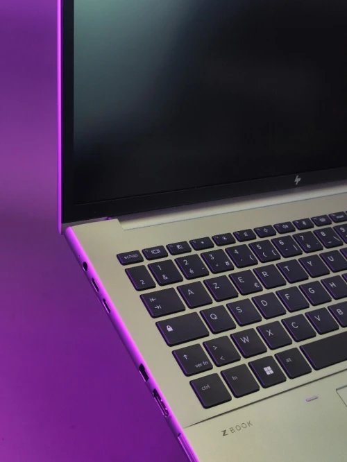 HP ZBOOK FURY 16 G10 I7-13850HX rtx 1000ADA 32GB DDR5 RAM SSD 1TB ÉCRAN 16" WUXGA