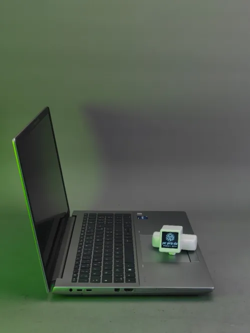 HP zbook fury 16 G10 i7-13850HX RTX 2000 ADA RAM 32 gb ddr5  SSD 512gb écran 16"