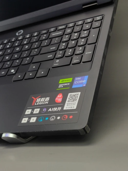 LENOVO LEGION 5 PRO I9 14900HX RTX 5070 32Gb DDR5 1Tb SSD ÉCRAN 16 POUCES 2,5K 240 Hz