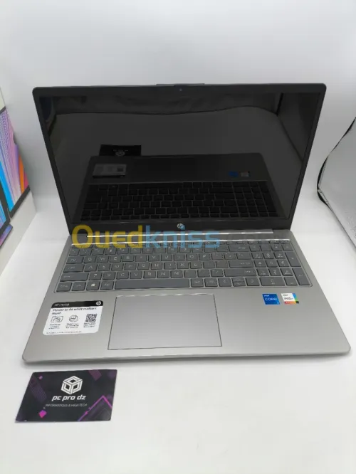 HP 15 i5 1235U 12TH GEN 12GB 512G SSD 15.6 FULLHD TACTILE WIN 11 NEUF 