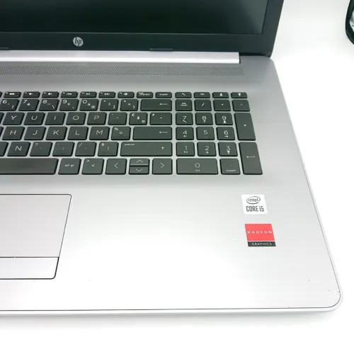 HP 470 G7 i5-10210U vPro 16/512 17.3" FHD AMD RADEON 530 02 gb 