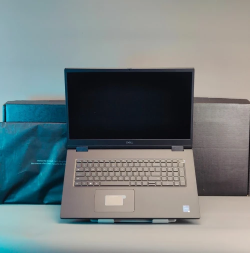 DELL PRECISION 7780 I9-13950HX RTX 2000 ADA 32GB RAM DDR5 1TB SSD ÉCRAN 17"