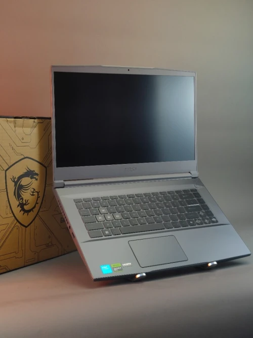 MSI THIN 15 INTEL CORE 5 210H RTX 4050 RAM 16 STOCKAGE 1TB SSD ÉCRAN 15,6"