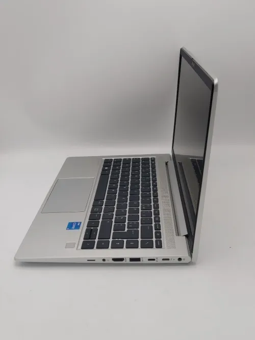 HP EliteBook 640 G10 i5 1345U 16 Go DDR4 512 Go SSD 14 Pouces Intel Iris Xe Graphics