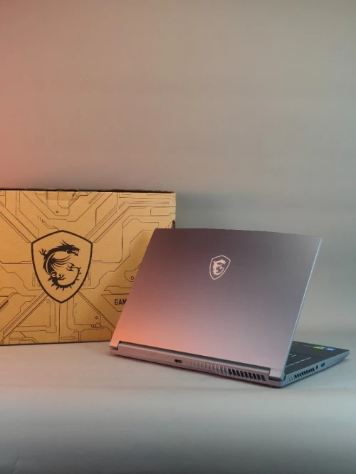 MSI THIN 15 INTEL CORE 5 210H RTX 4050 RAM 16 STOCKAGE 1TB SSD ÉCRAN 15,6"