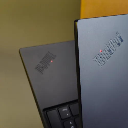 Lenovo Thinkpad e16 gen 3 ultra 7 258v 32gv ddr5 512gb SSD écran 16" wuxga