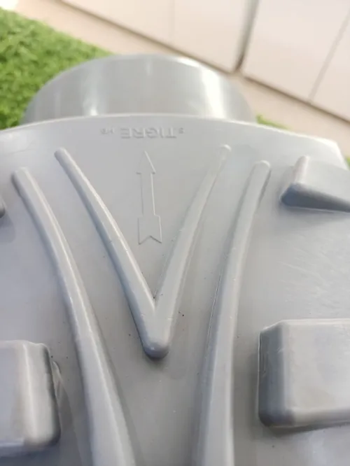 clapet anti-retour PVC d'eau usée