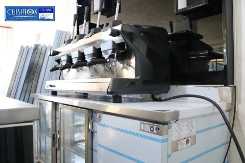 CAFETERIA,COMPTOIR,INOX,ARRIERE BAR 