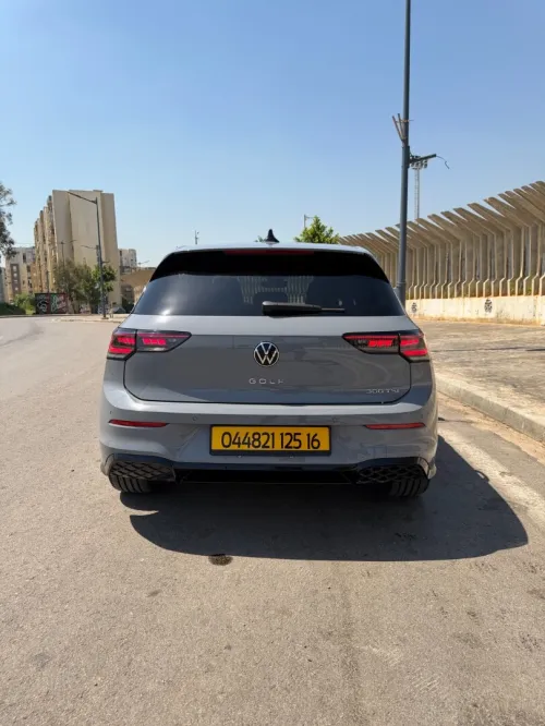 Volkswagen Golf 8 2025 R-Line