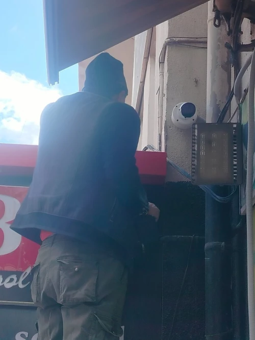 Installation caméra de surveillance et Interphone et visiophone sur Alger