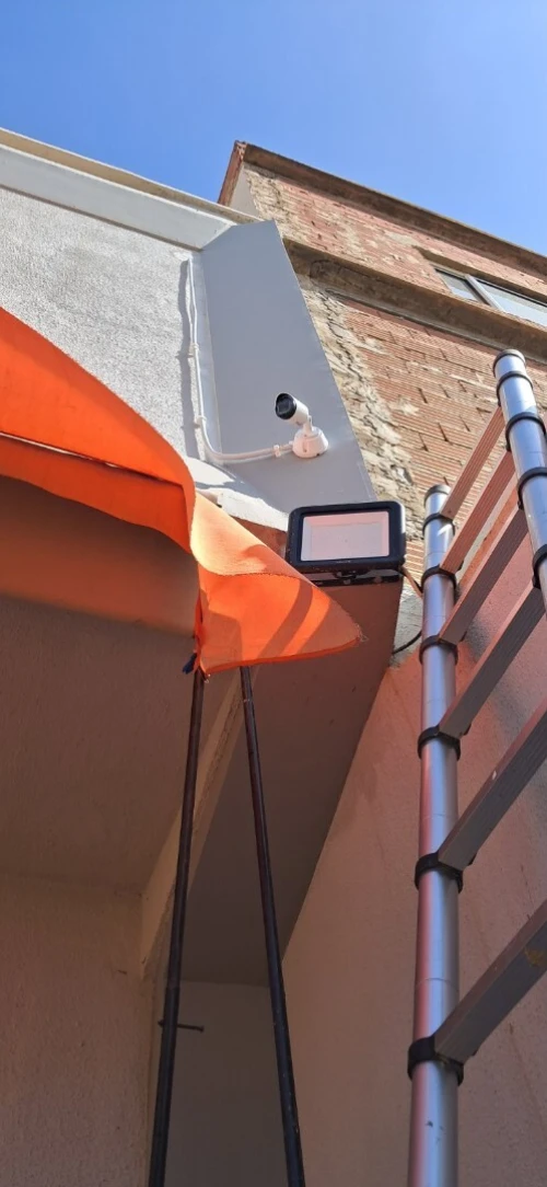 Installation caméra de surveillance et Interphone et visiophone sur Alger