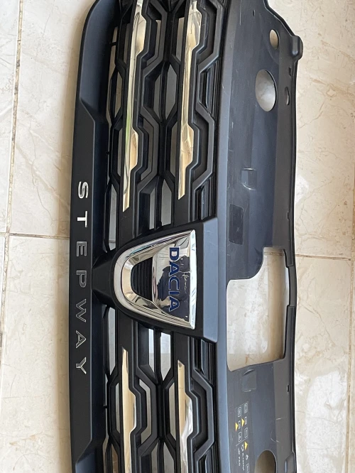 Calandre avant Dacia Sandero 3 Stepway Jogger