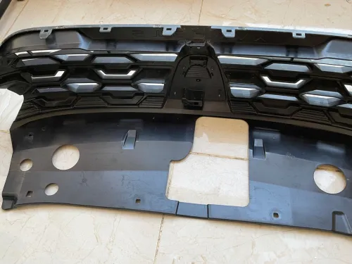 Calandre avant Dacia Sandero 3 Stepway Jogger