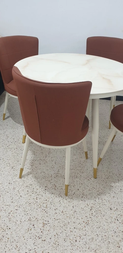 Table 4chaise