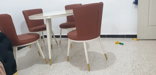 Table 4chaise