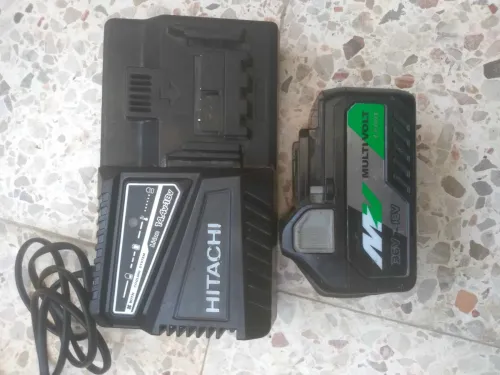 CHARGER  OUTILE 