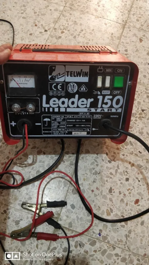 CHARGER BOOSTER  VOITURE