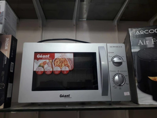 MICRO ONDE GEANT 20L GRIS 