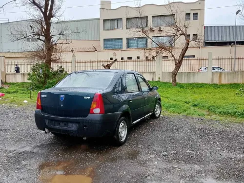 Dacia Logan 2006 La base