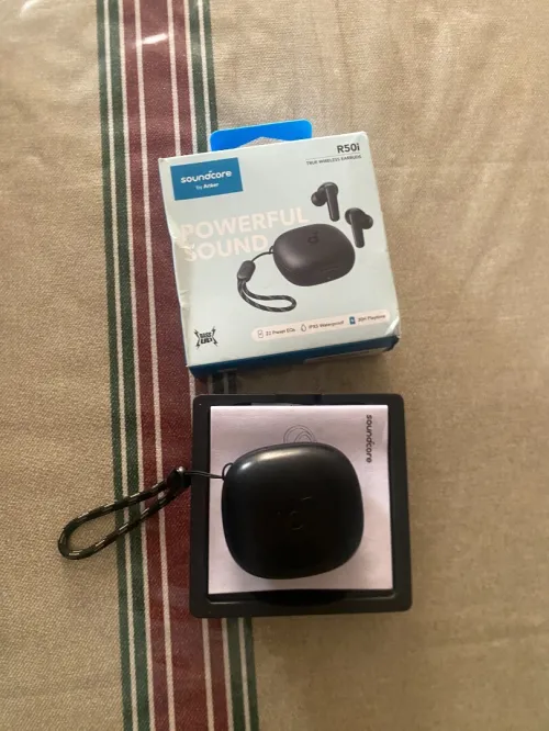 Vente Soundcore life Q20+ (bonne état quelque égratignure au coussinets) et écouteurs soundcore R50i