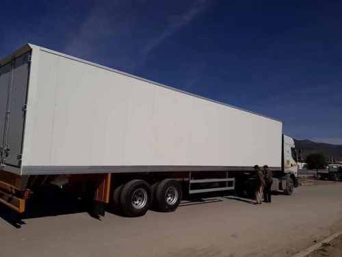 Fabrication conteneur /cellule frigo / plateau / dépannage pour camion JAC/KIA/ hyundai