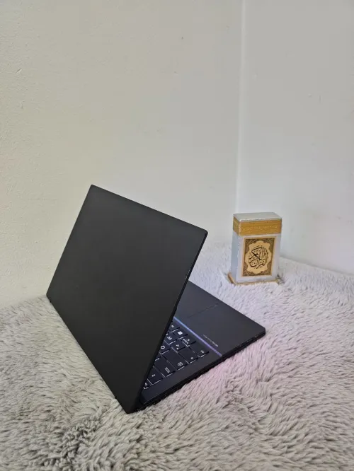 Asus zenbook duo ux8406ma