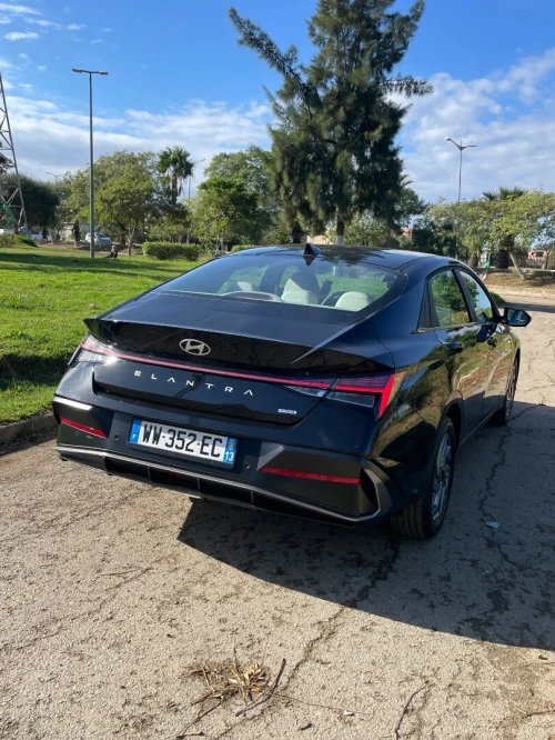 Hyundai Elantra 2025 Hybride