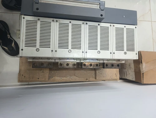 Disjoncter 2500A compact motorisé abb