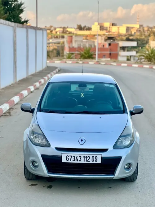 Renault Clio 3 2012 Night and Day