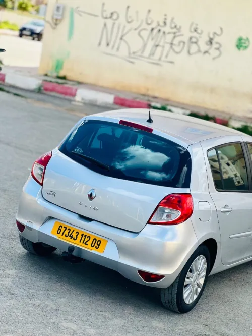 Renault Clio 3 2012 Night and Day