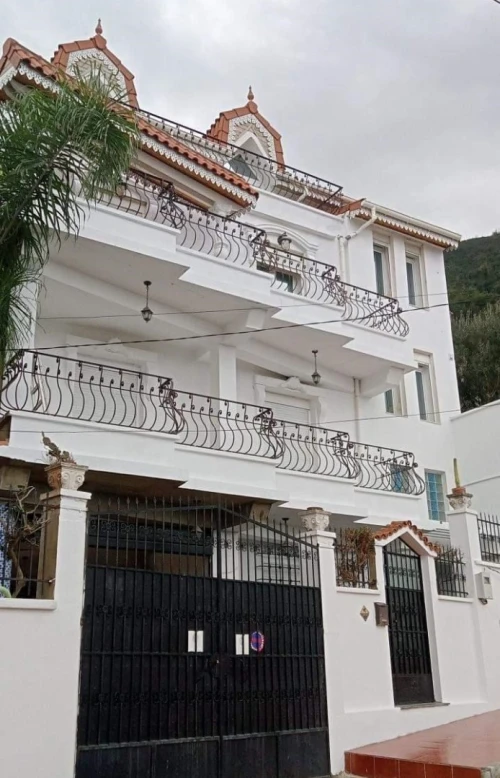 Location vacances Niveau De Villa F3 Jijel Ziama mansouriah