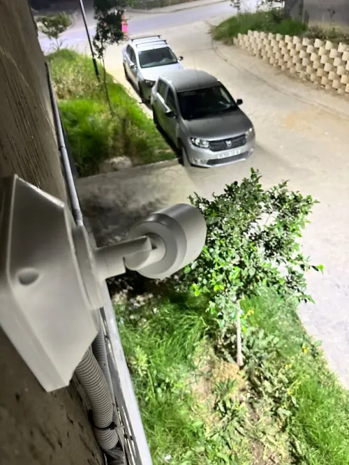Installateur des caméras, surveillance تركيب كاميرات المراقبة