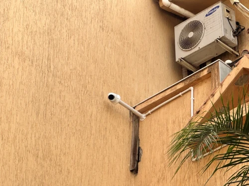 Installateur des caméras, surveillance تركيب كاميرات المراقبة