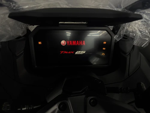 YAMAHA TMAX Tech max / 25eme anniversaire 2026
