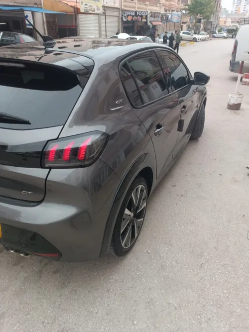 Peugeot 208 2023 GT