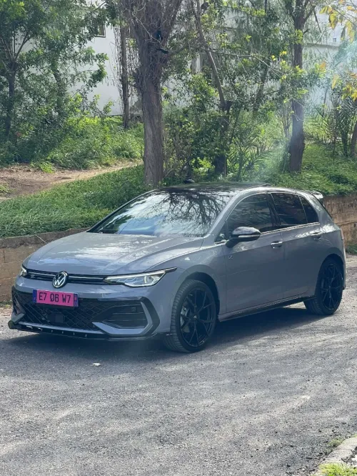 Volkswagen Golf 8 2025 R Black Edition 