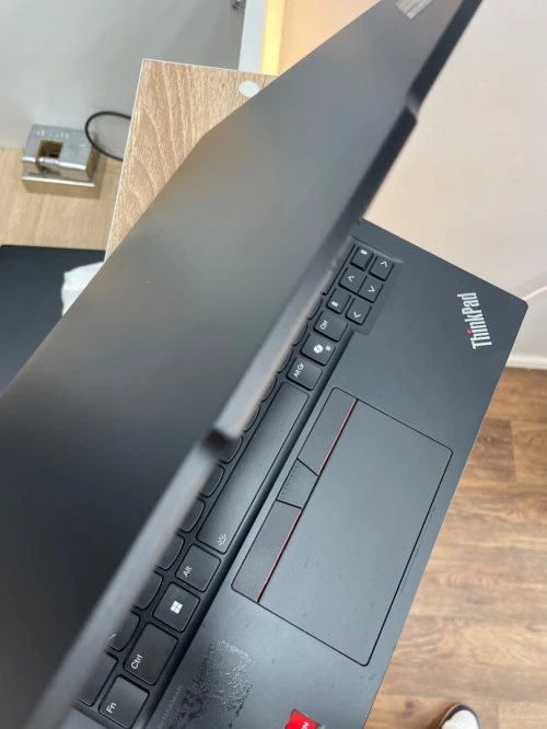 Lenovo thinkpad E14