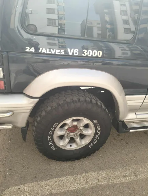 Mitsubishi Pajero Court 1998 Pajero Court