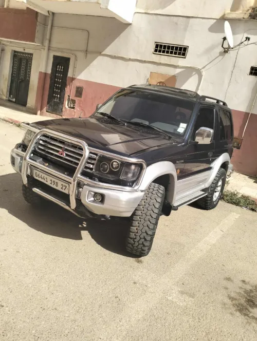 Mitsubishi Pajero Court 1998 Pajero Court
