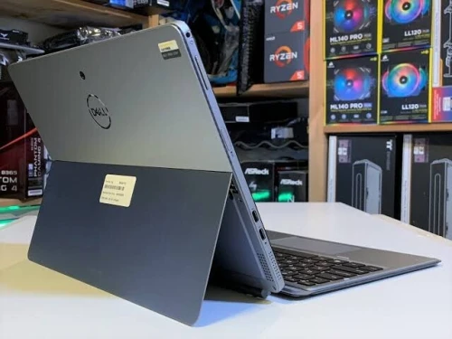 Dell Latitude 7210 2-en-1 ؛ ecran tactile