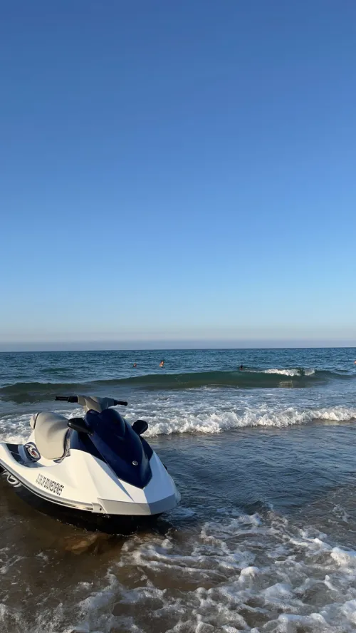 Jet ski