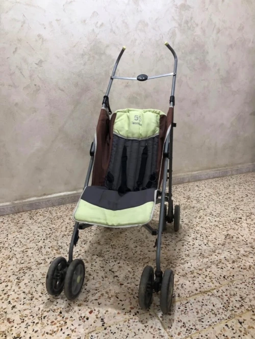 Poucette Trotine 55 . Importer de France . État neuf 10/10